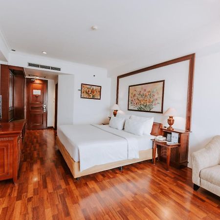 Arion Suites Hotel Bandung Extérieur photo