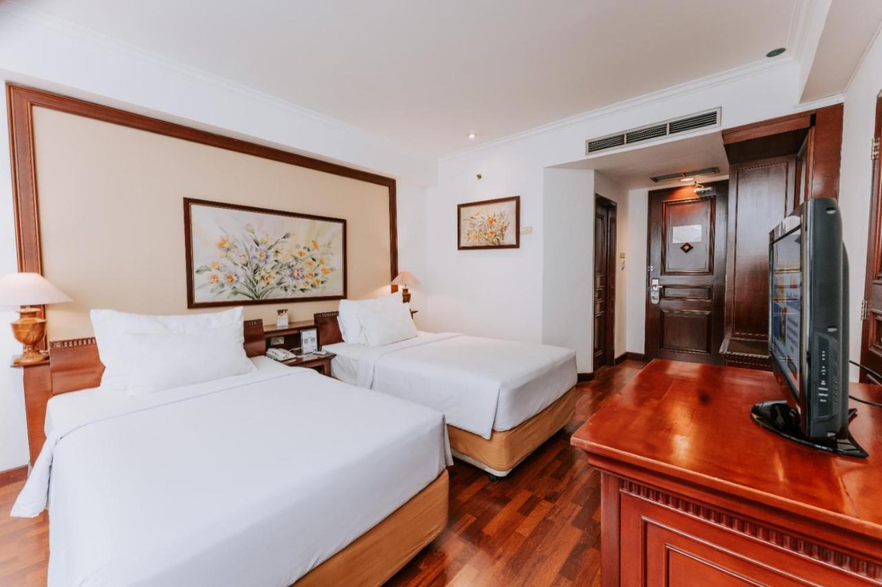Arion Suites Hotel Bandung Extérieur photo