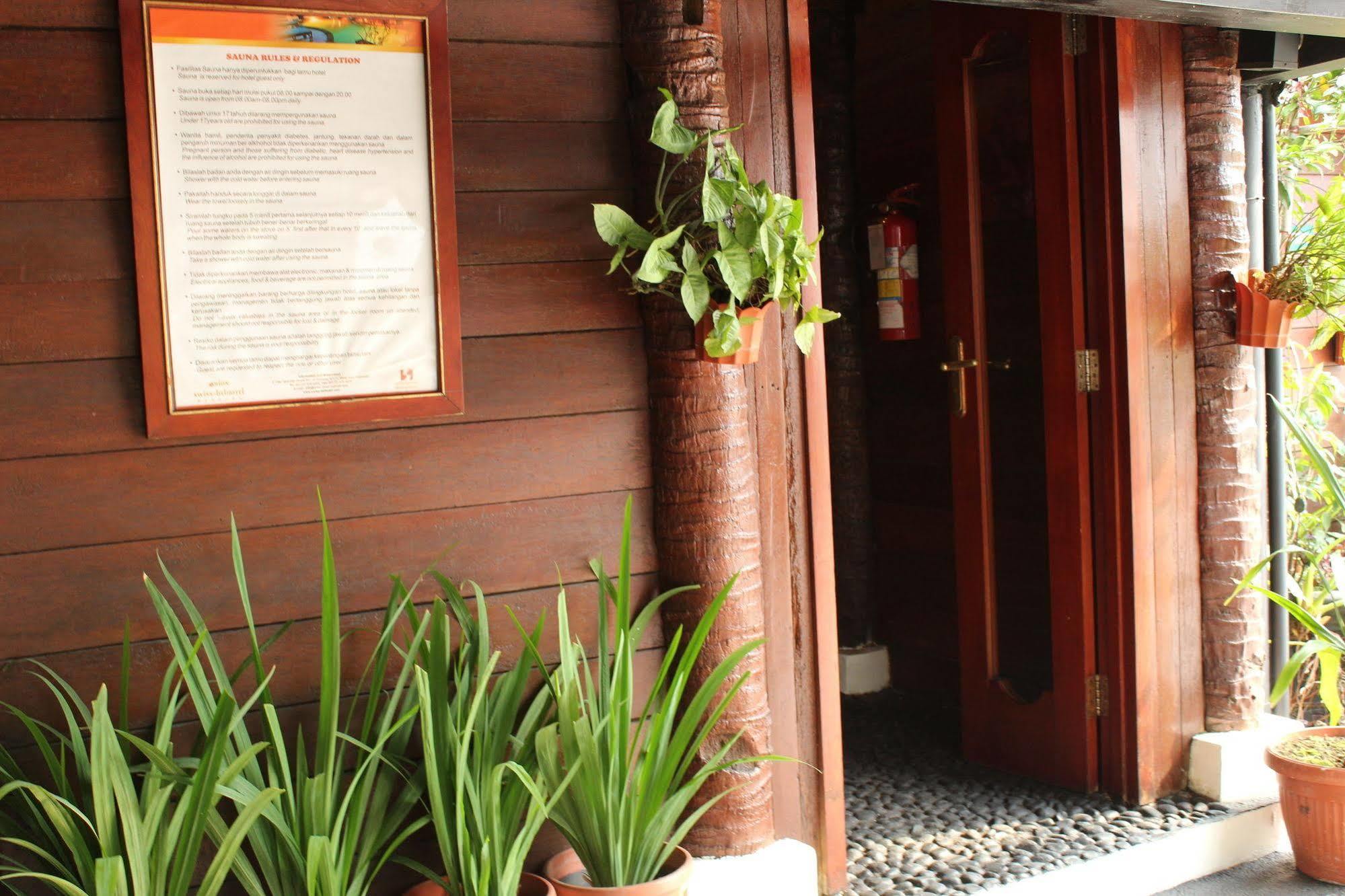 Arion Suites Hotel Bandung Extérieur photo